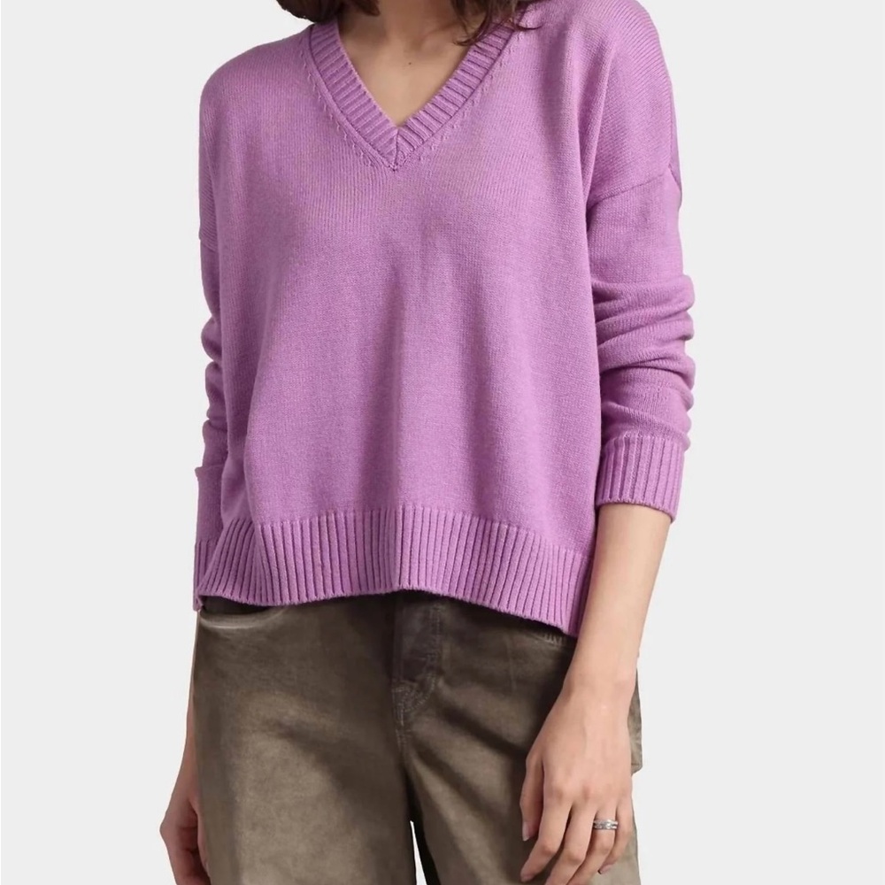 NWT Minnie Rose Cotton Cashmere
Boxy V-neck Sweater in Purple Heart, Size XS